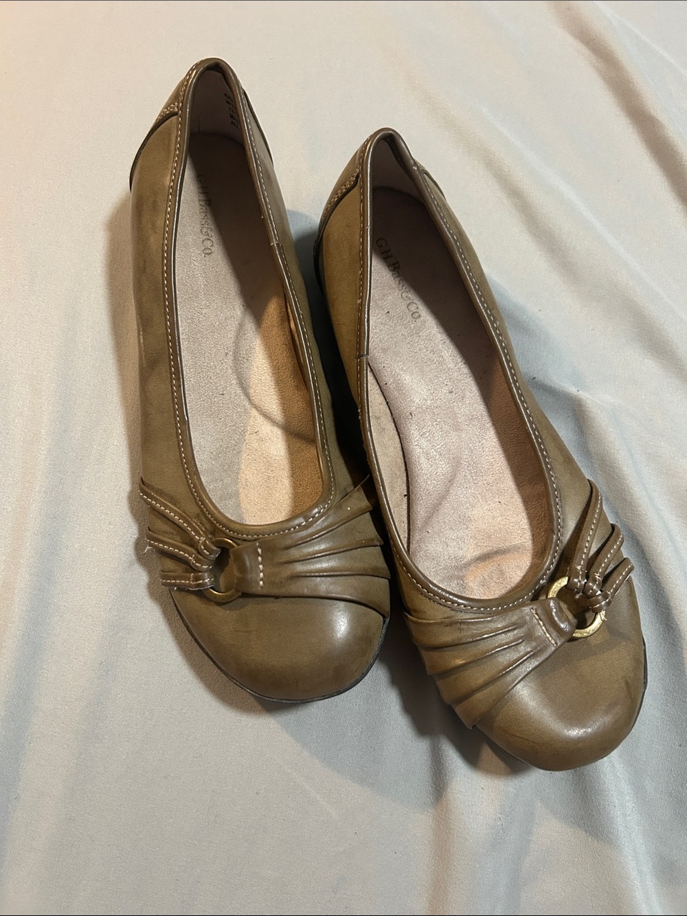 G.H. Bass & Co. Olive-Tan Leather Knot-Detail Ballet Flats